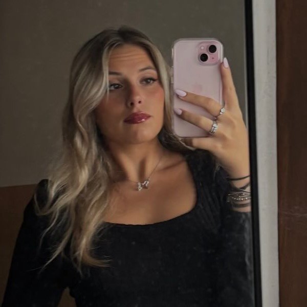 Instagram Profilbild von adelemaininii