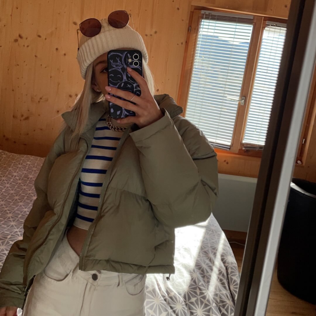 Instagram Profilbild von _._angelina.b_._