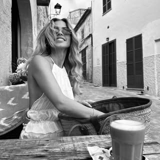 Instagram Profilbild von melissa_ros