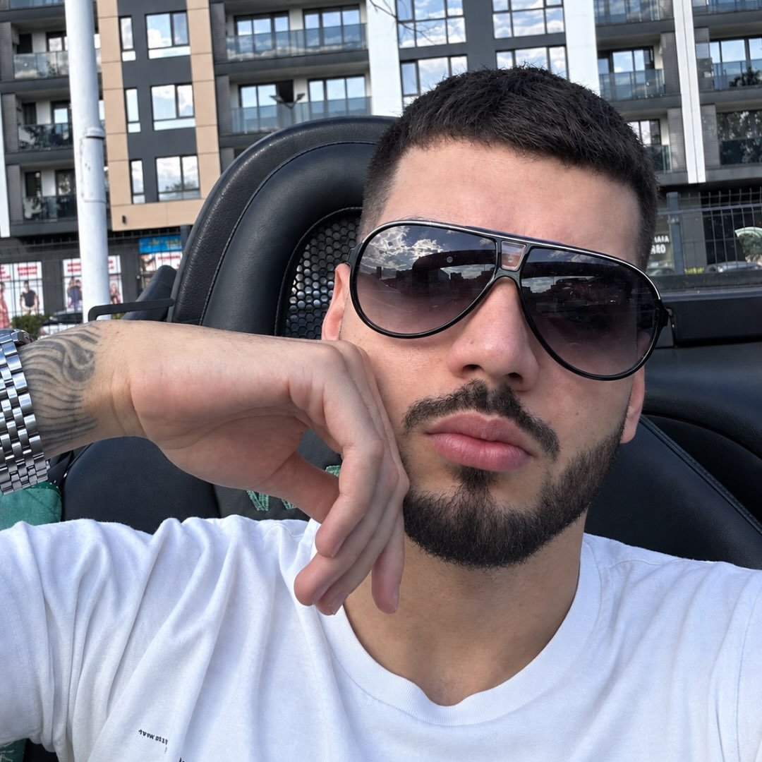 Instagram Profilbild von val_vasilev