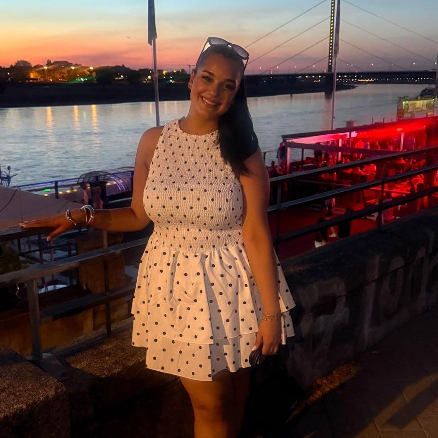 Instagram Profilbild von azra.3174