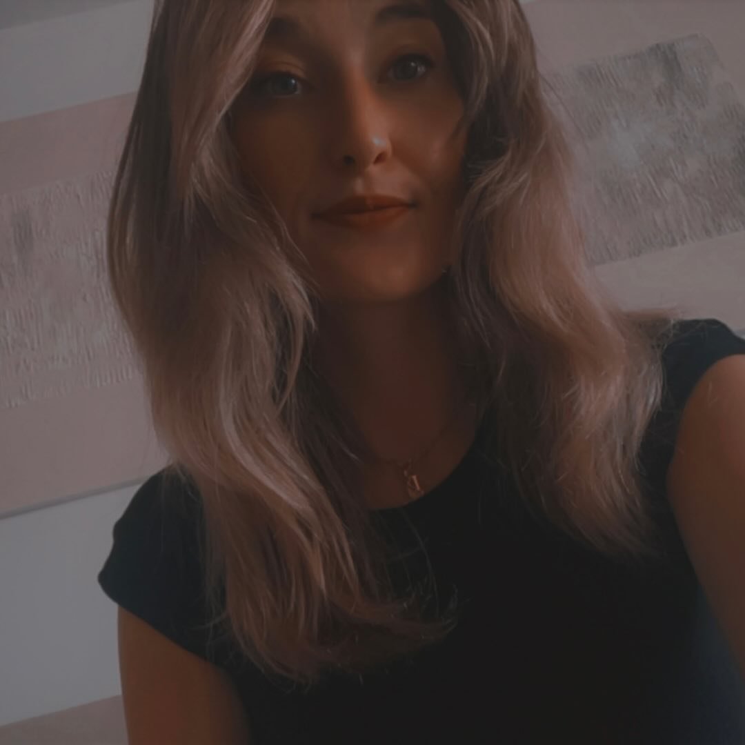 Instagram Profilbild von v.ictorii.a