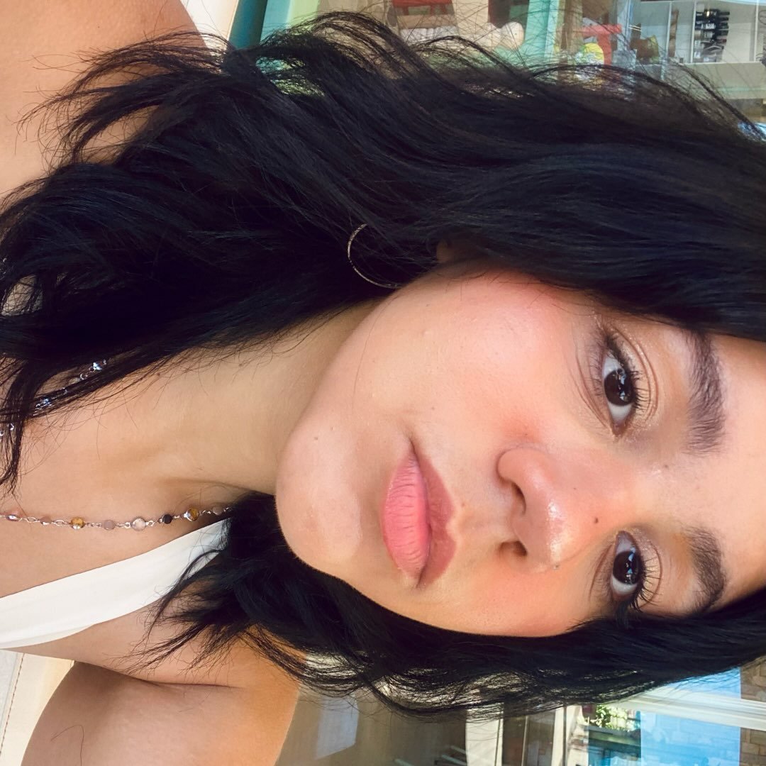 Instagram Profilbild von bzz.belly