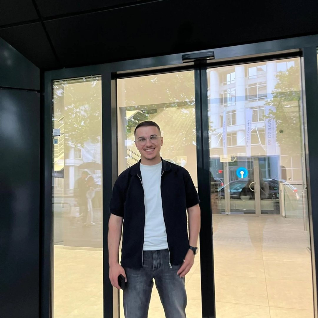 Instagram Profilbild von adrian.mustafaa