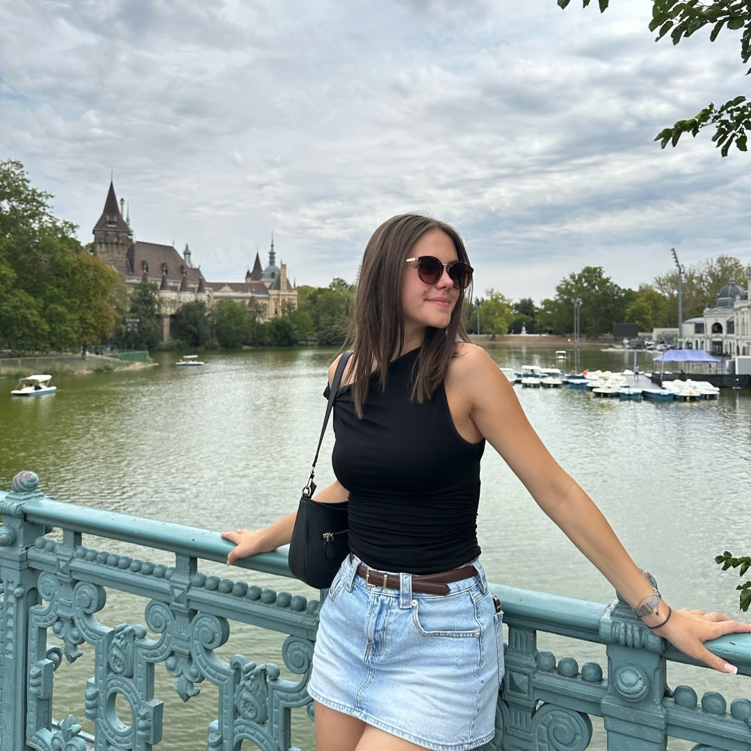 Instagram Profilbild von elena_amend