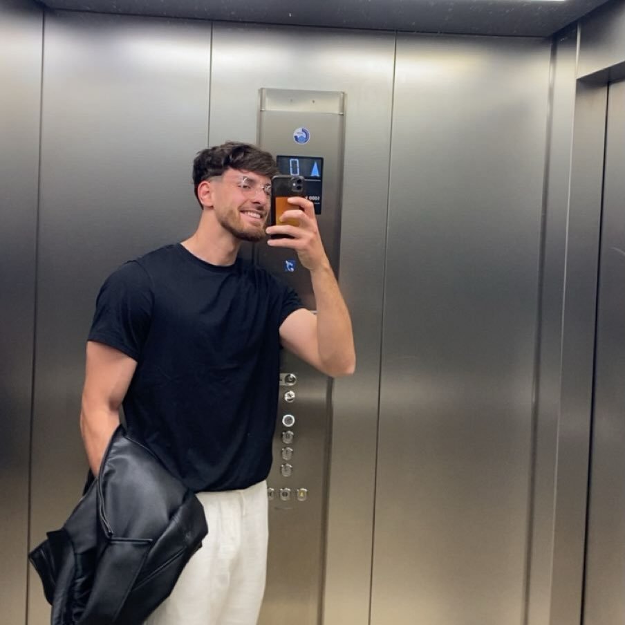 Instagram Profilbild von p.petrit06