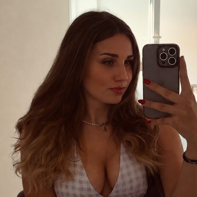 Instagram Profilbild von _laura0411_