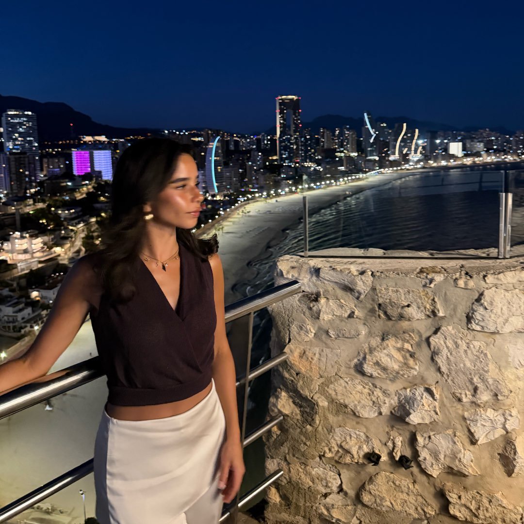 Instagram Profilbild von ceyda_esn