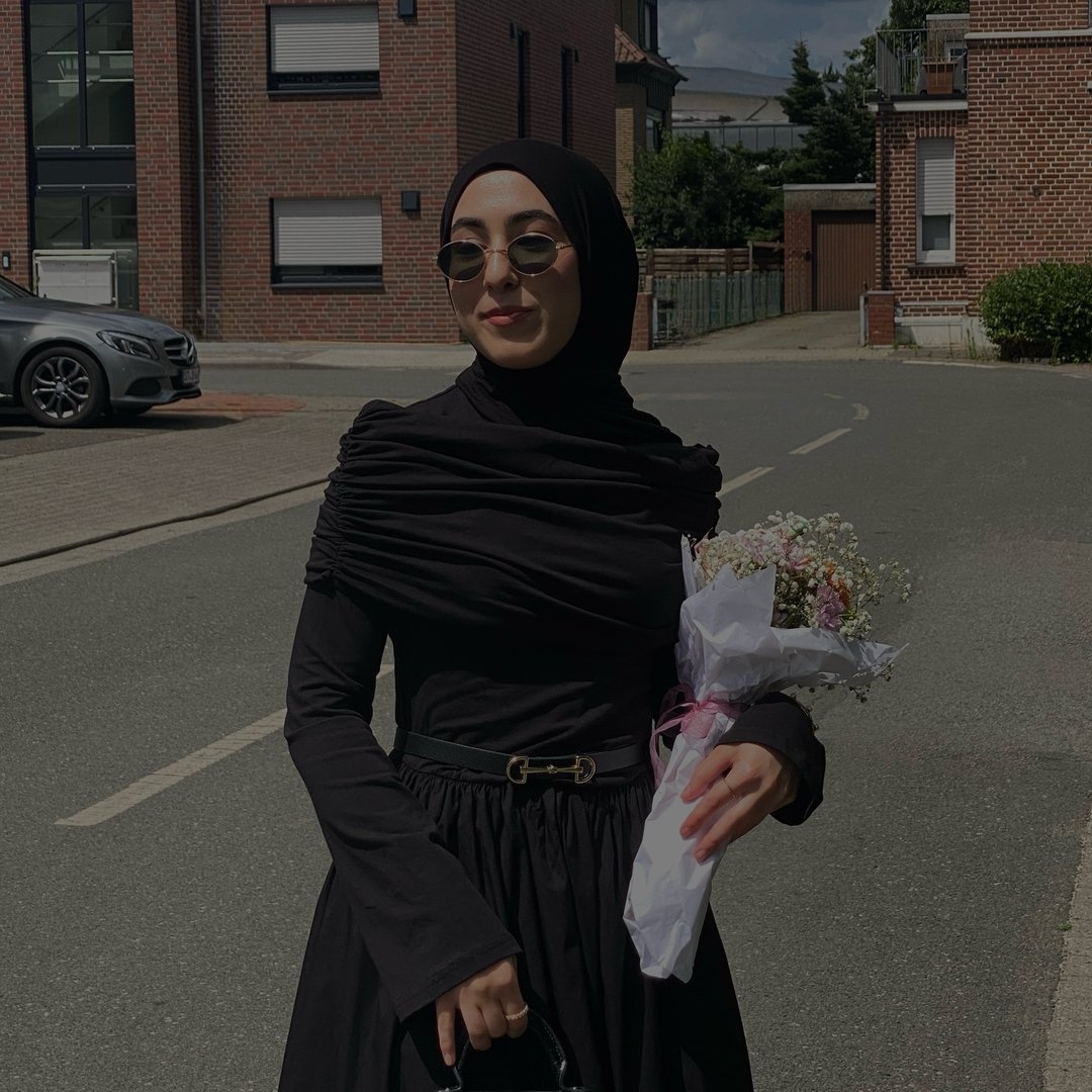 Instagram Profilbild von ruumeysari_
