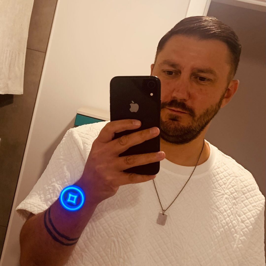Instagram Profilbild von babaschnurrbart