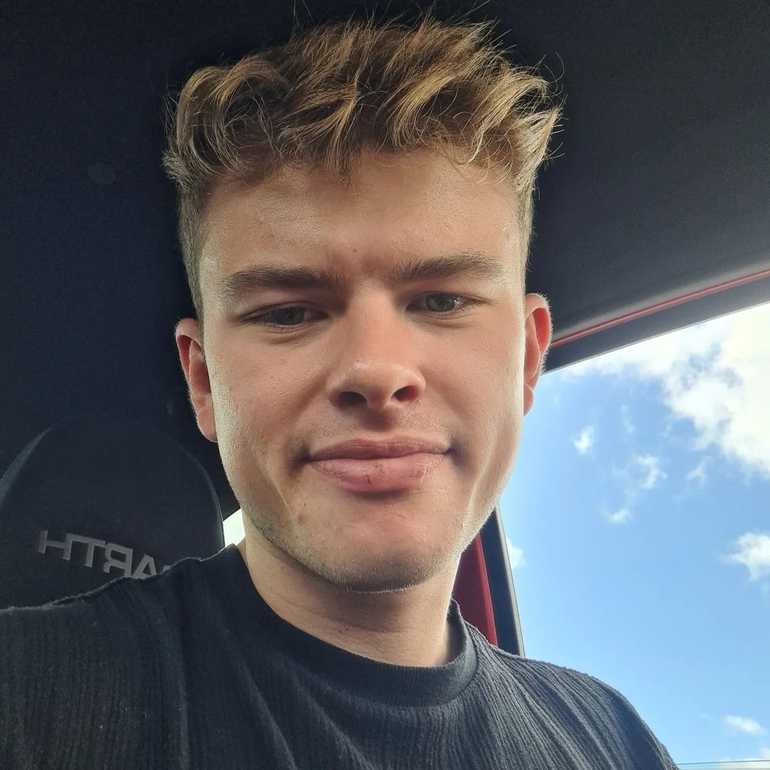 Instagram Profilbild von ashton_j_thompson