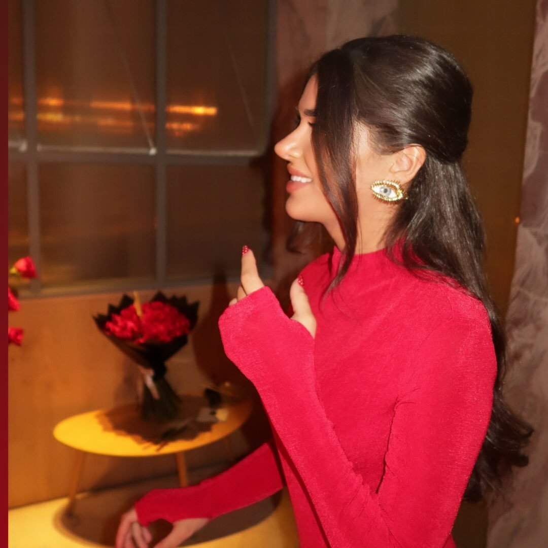 Instagram Profilbild von zeinaalloughani