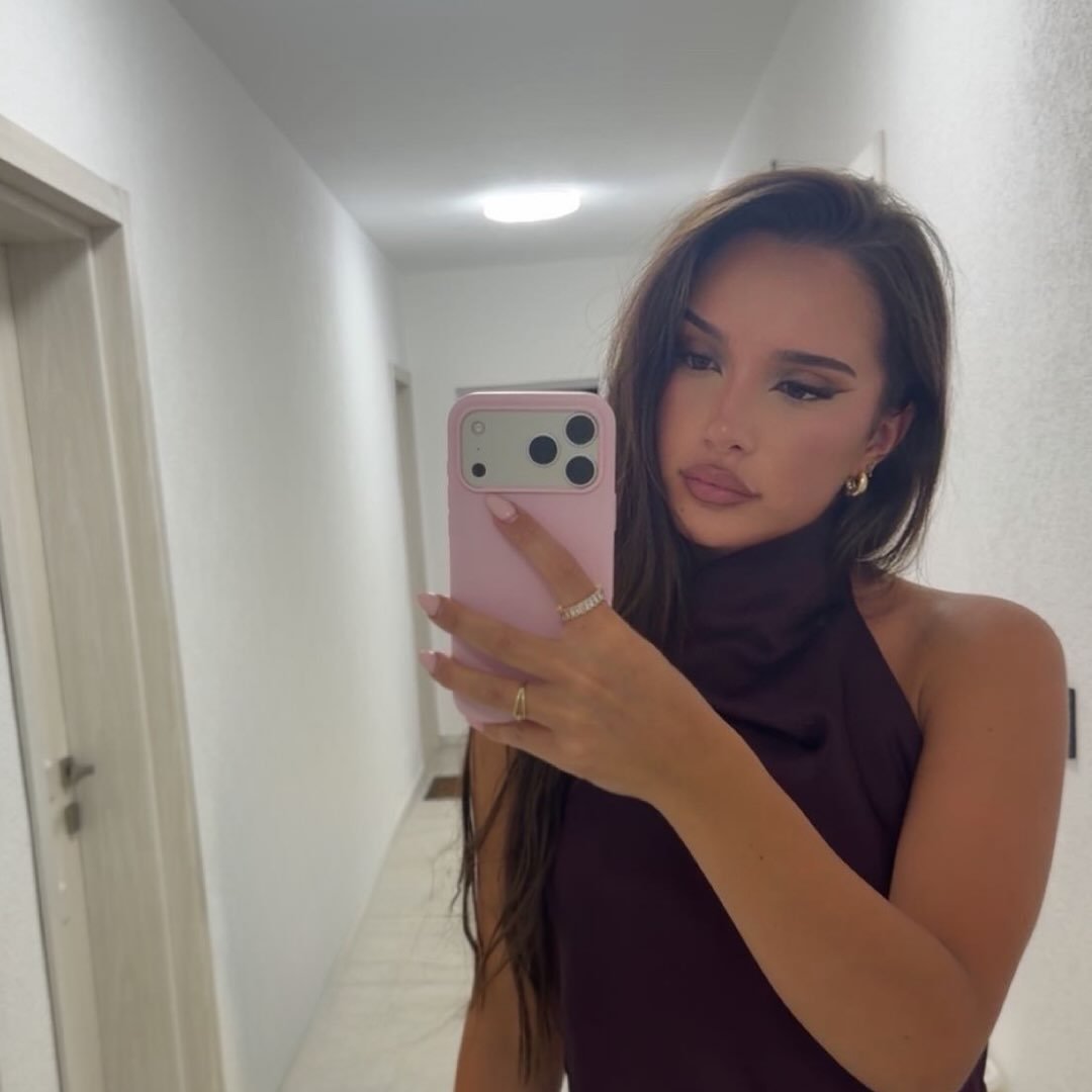 Instagram Profilbild von n.ahvc