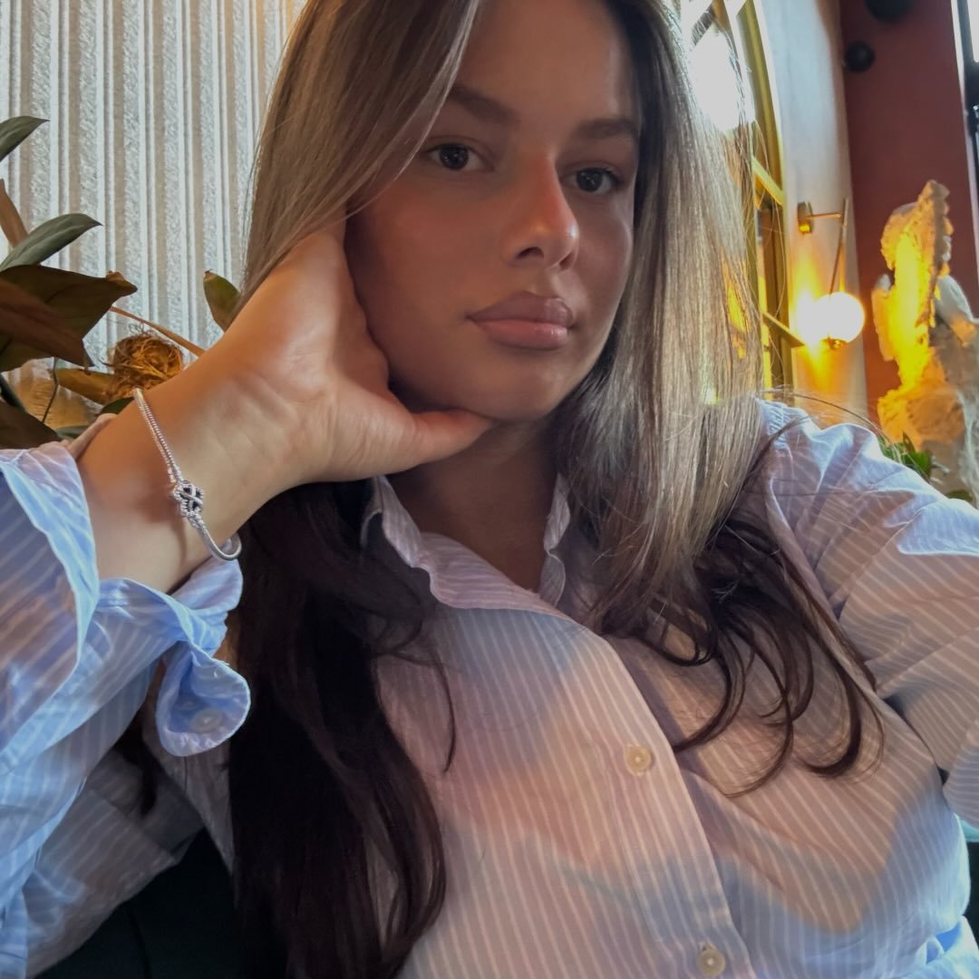 Instagram Profilbild von fjollaveselaj