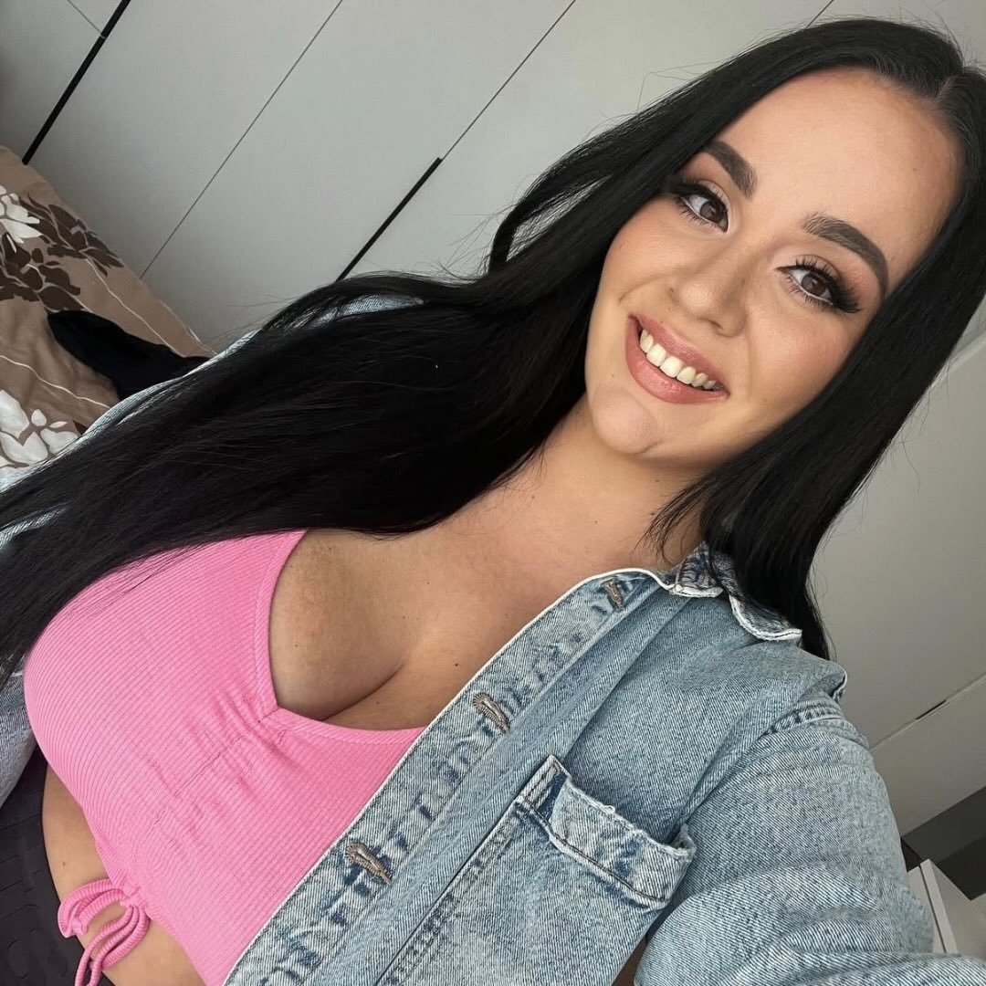 Instagram Profilbild von nina_zvab