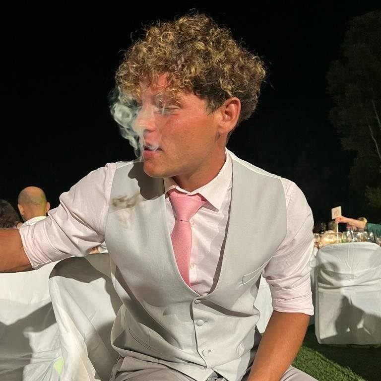 Instagram Profilbild von kwnstantinos_moumouris