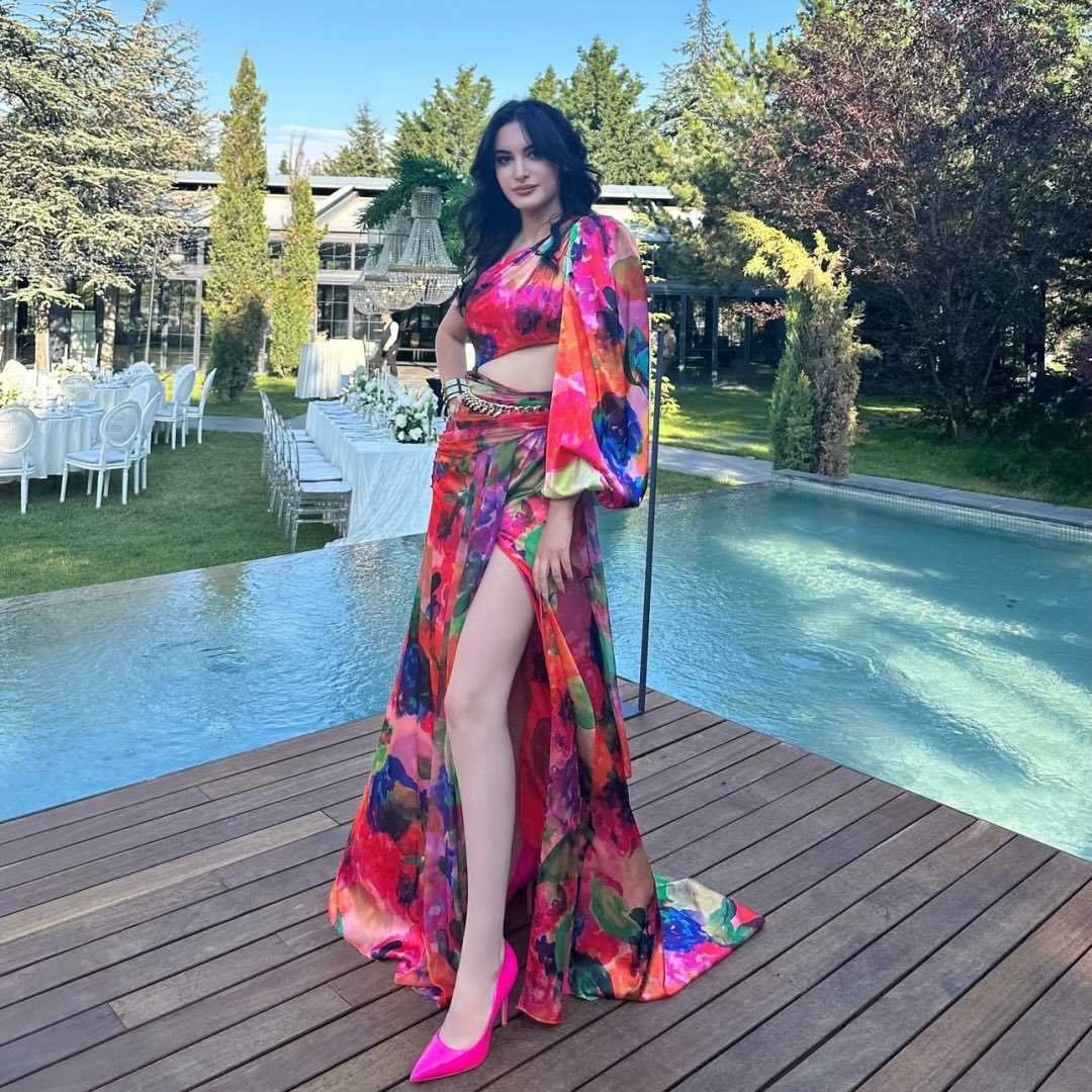 Instagram Profilbild von esraozkal