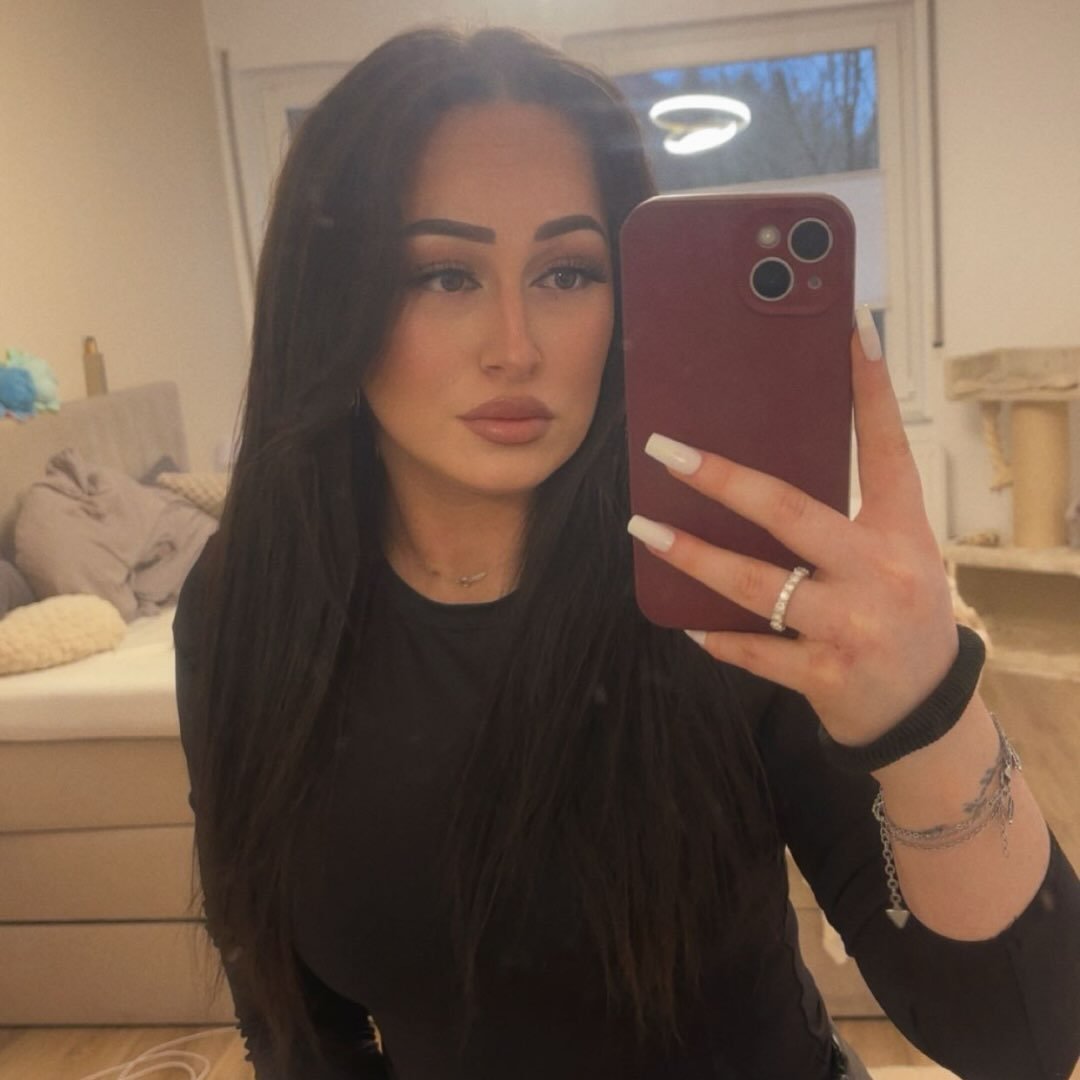 Instagram Profilbild von alinaxhom