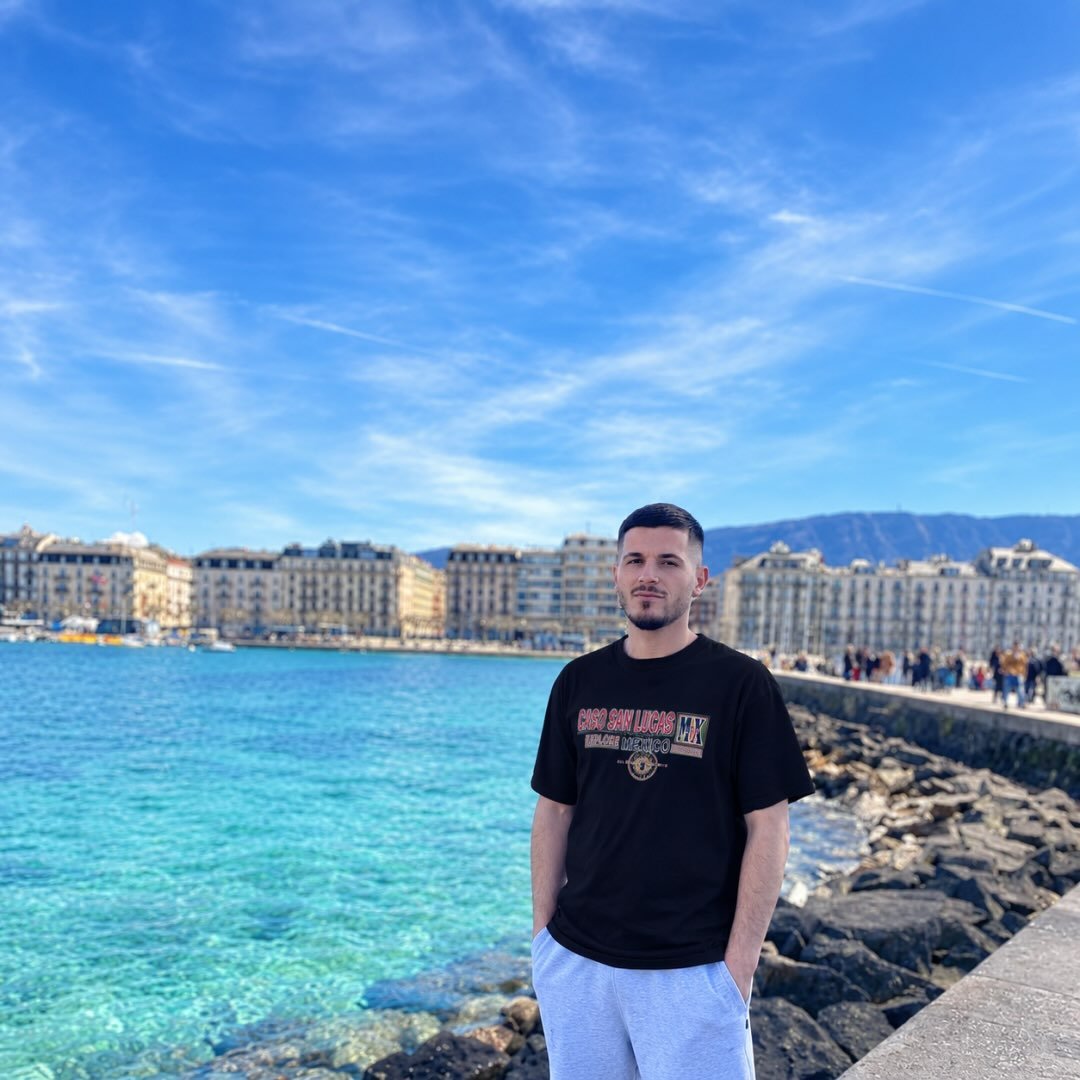 Instagram Profilbild von _ardianlushi