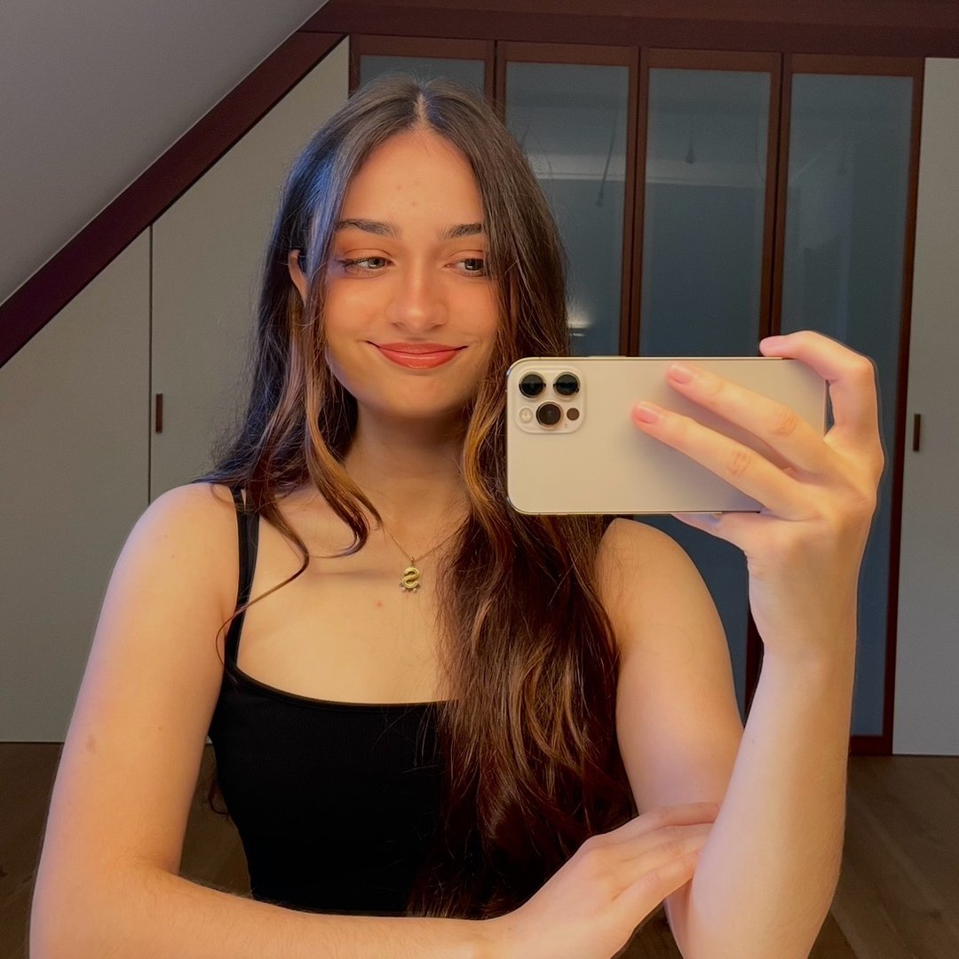 Instagram Profilbild von simxna02