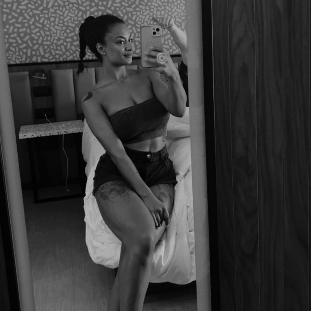 Instagram Profilbild von cxrxmxlbrxwnx