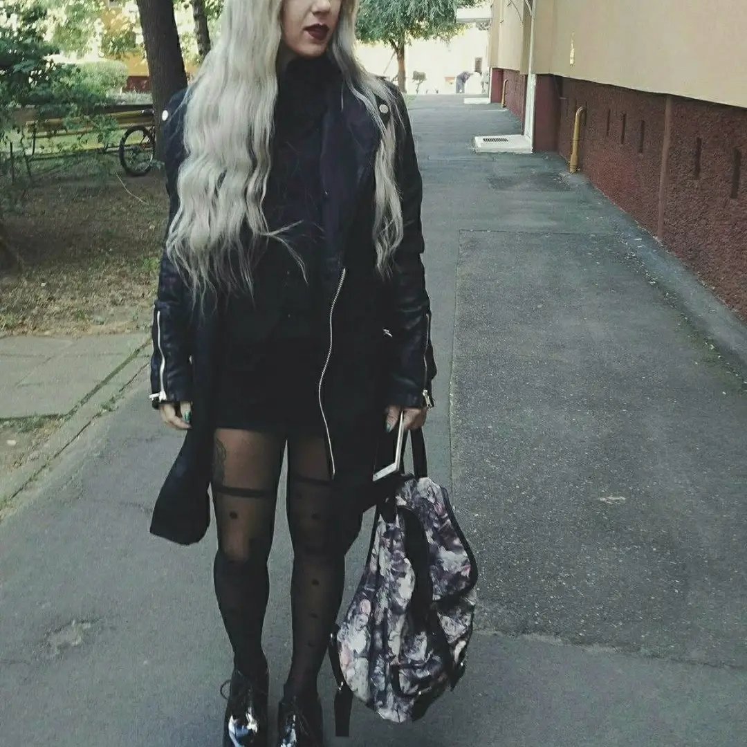 Instagram Profilbild von vivyanneadam