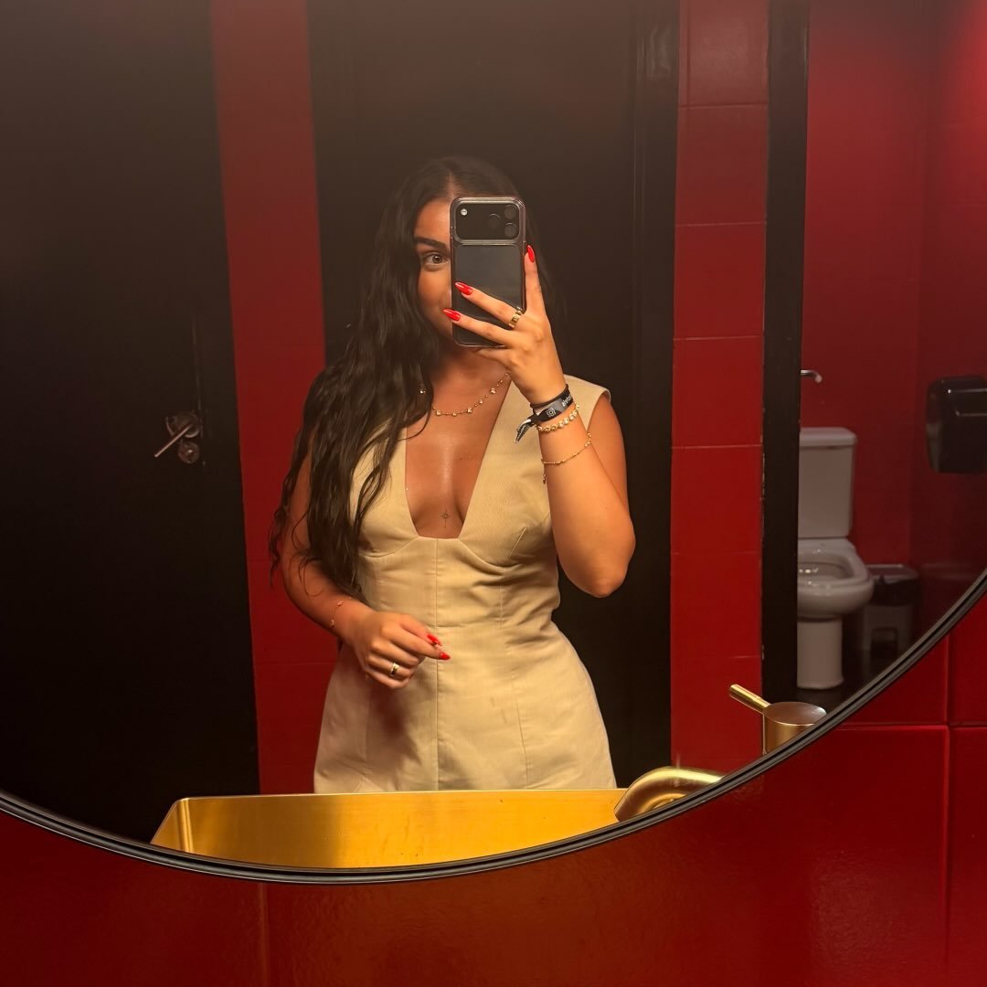 Instagram Profilbild von ecemnurkbs