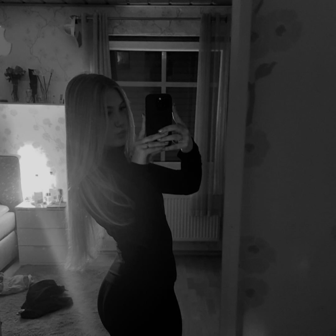 Instagram Profilbild von r0mina.d