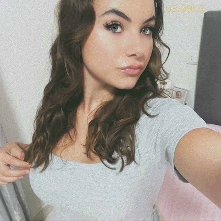Instagram Profilbild von medine.osmanoska