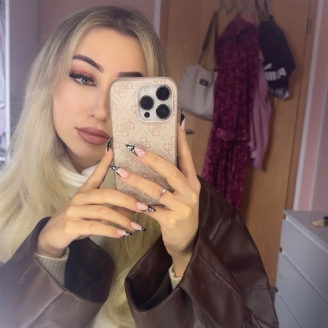 Instagram Profilbild von lvura.r