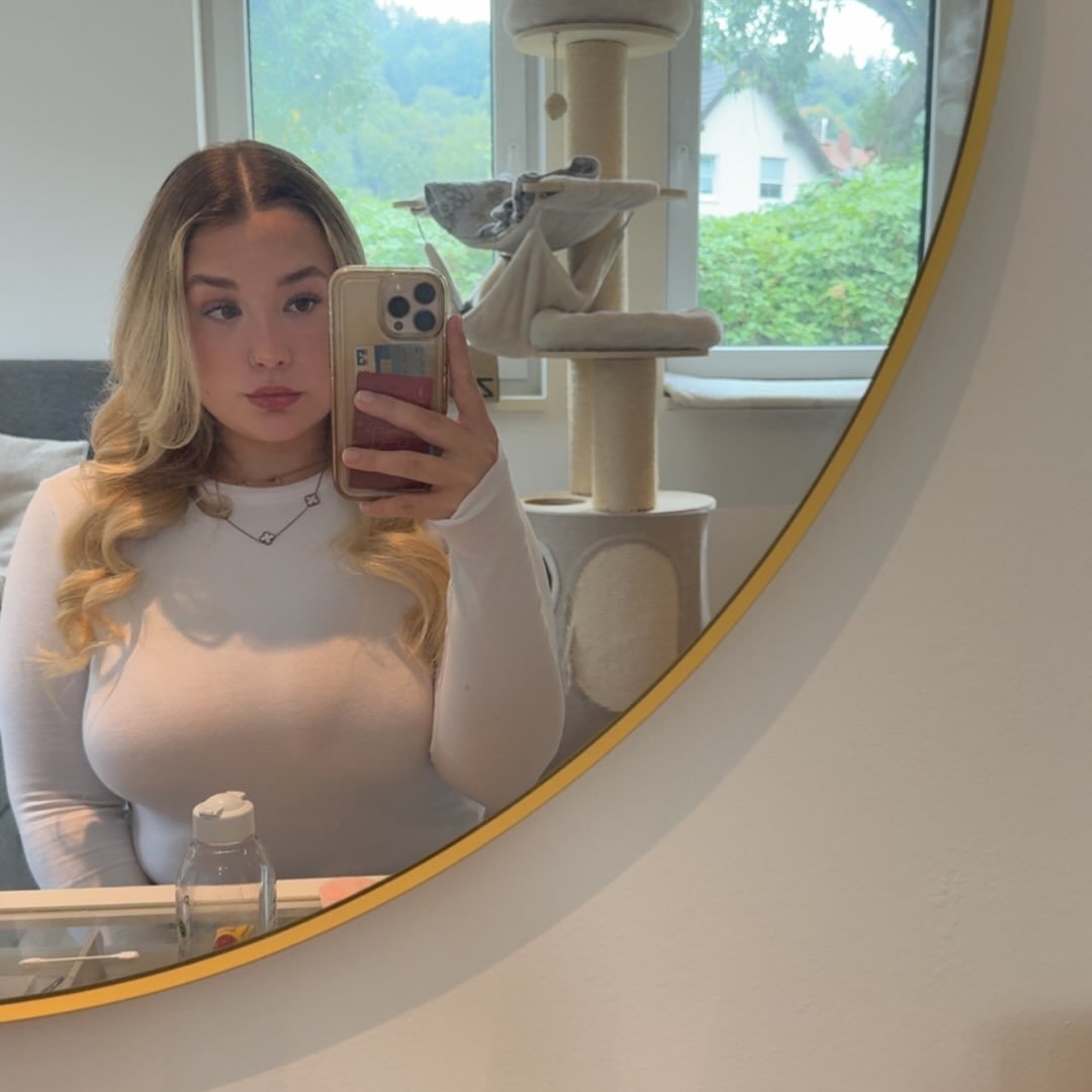 Instagram Profilbild von alina_tietze
