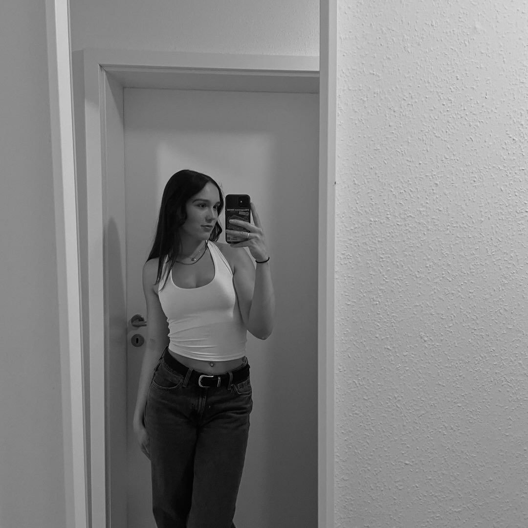 Instagram Profilbild von _angelaroth_