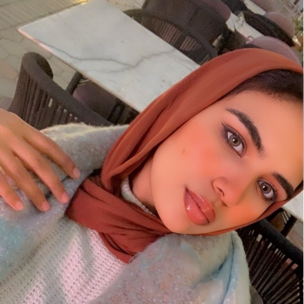 Instagram Profilbild von e_m_z_a_a_