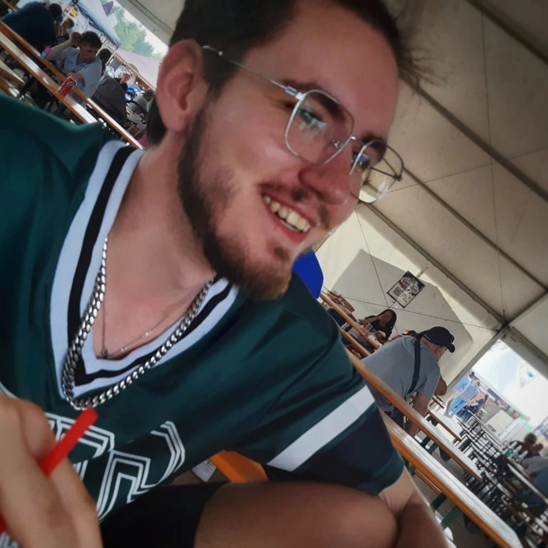 Instagram Profilbild von realtizian