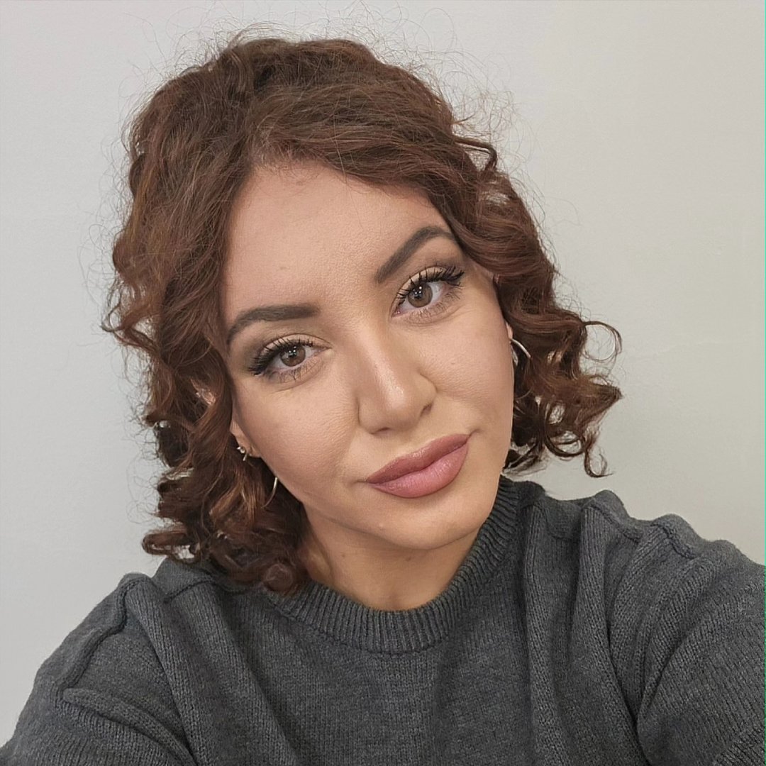 Instagram Profilbild von dinaelmazi