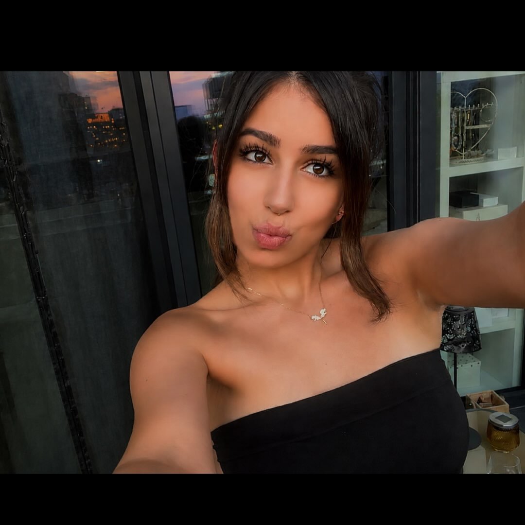 Instagram Profilbild von thatpersiangirl