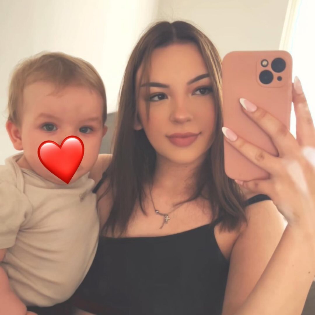 Instagram Profilbild von _.viiviien