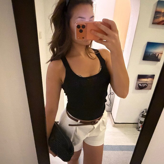Instagram Profilbild von melina.nikoliqi