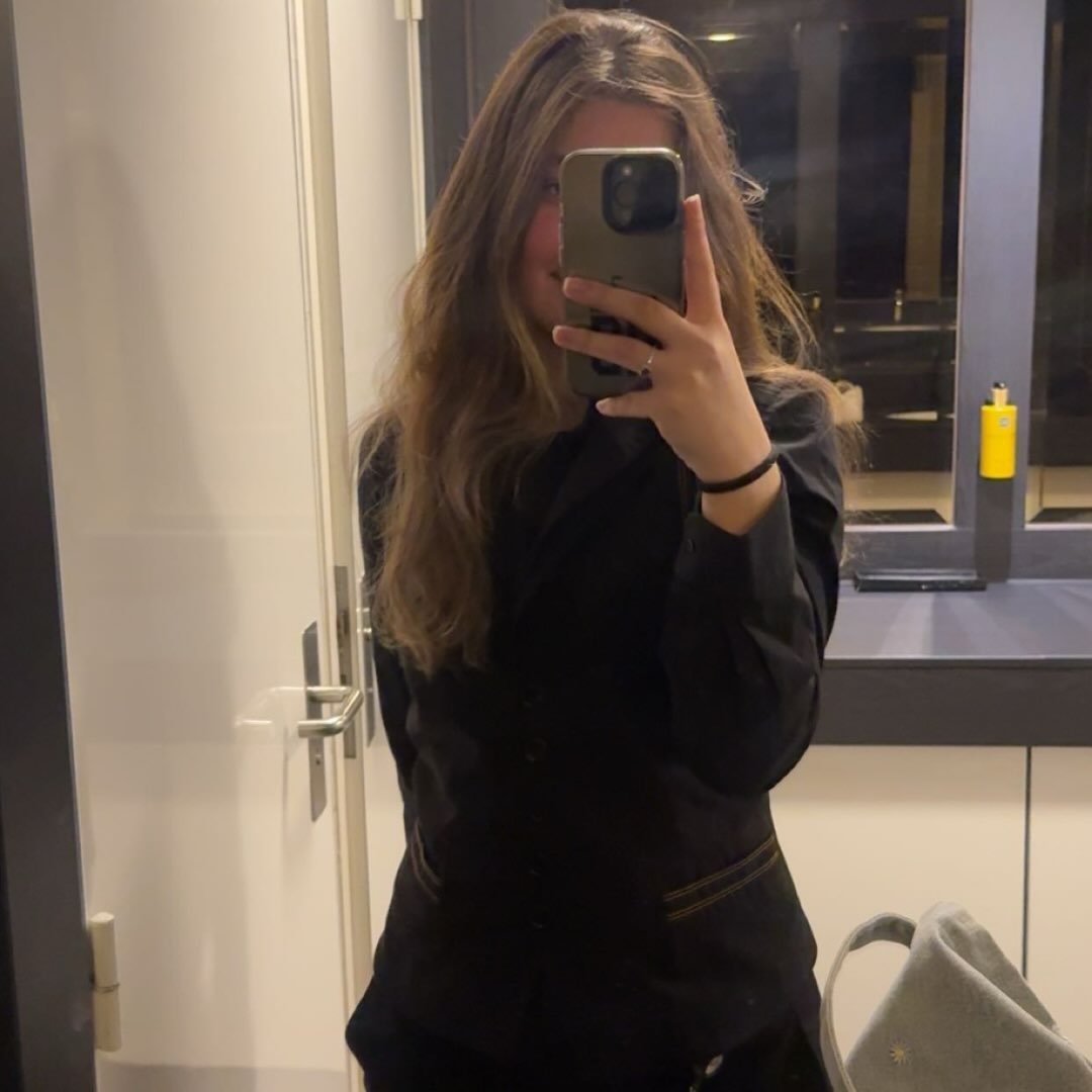 Instagram Profilbild von e_sylmzz