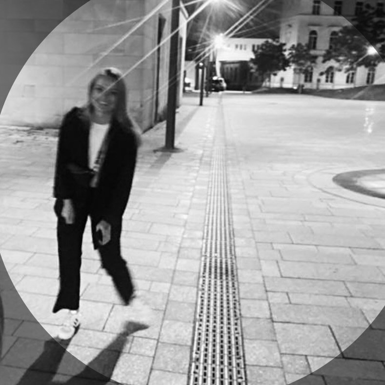 Instagram Profilbild von julia_descher