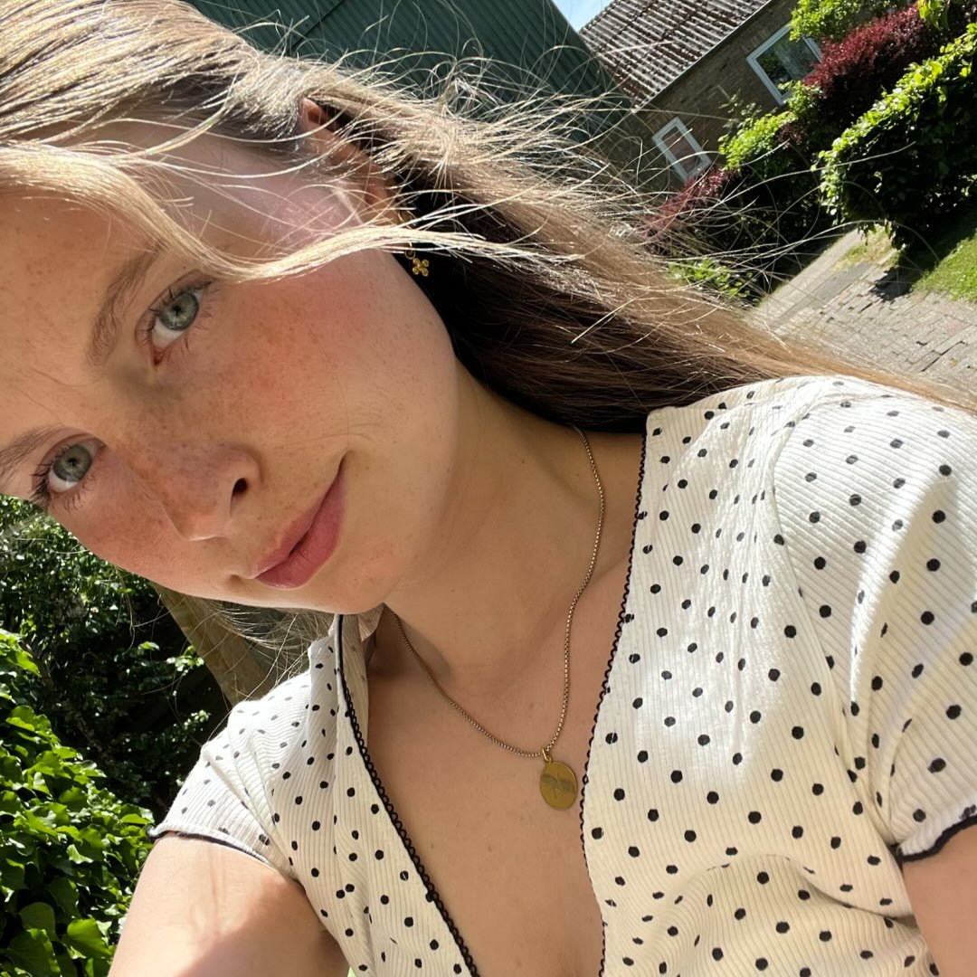 Instagram Profilbild von henni_2211