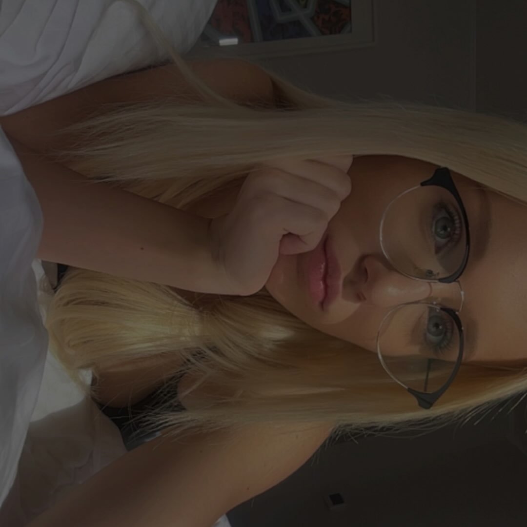 Instagram Profilbild von _viki.naa