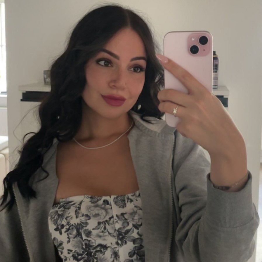 Instagram Profilbild von laauur.a