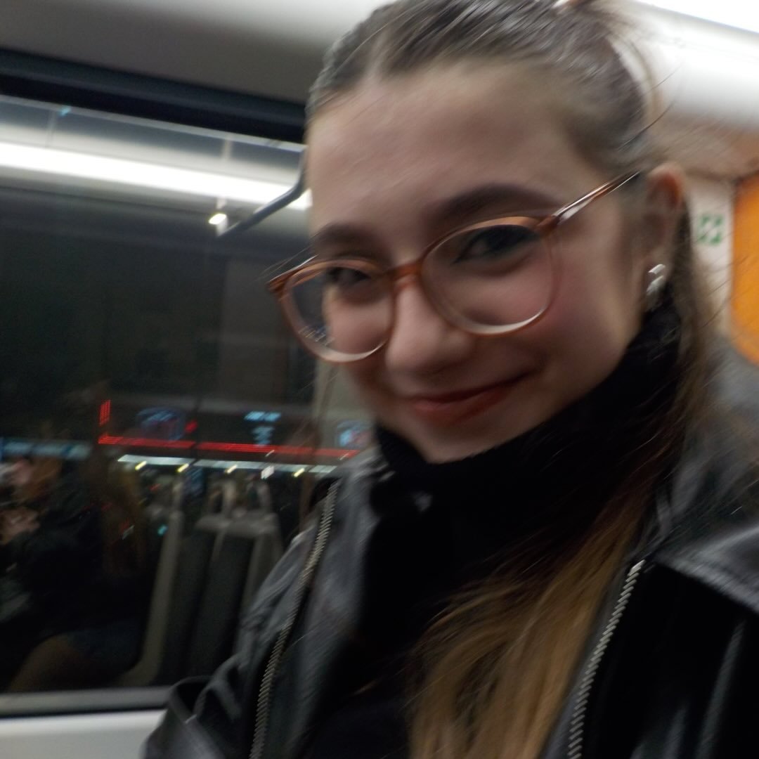 Instagram Profilbild von cliomakrypoulia