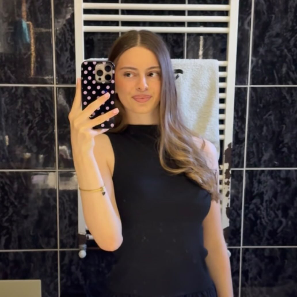 Instagram Profilbild von dzenisaddc