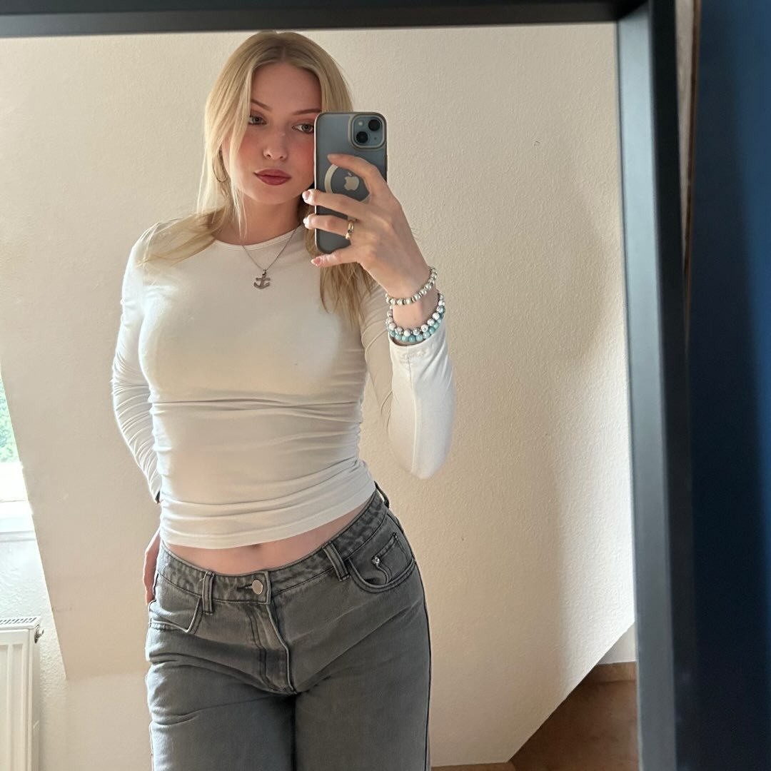 Instagram Profilbild von julia.v.c_