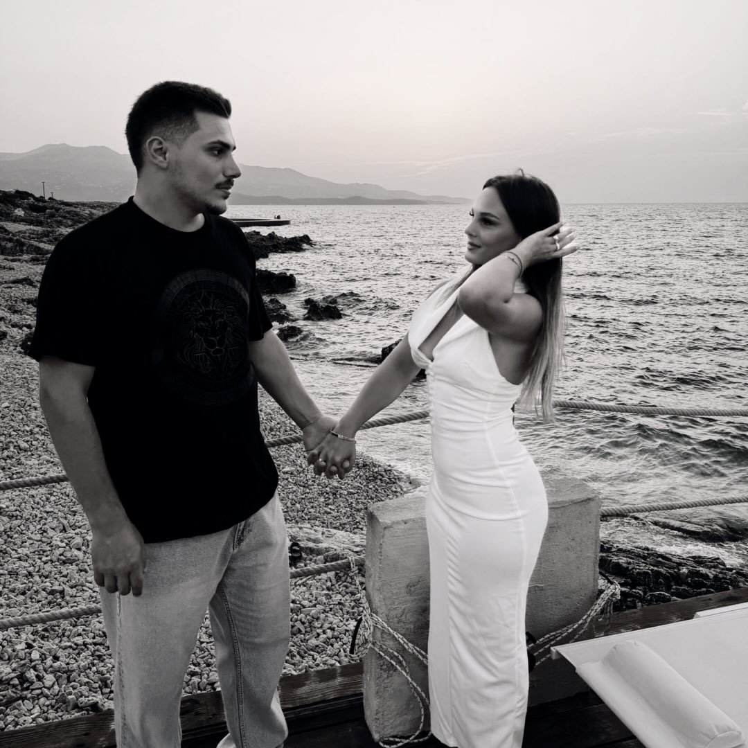 Instagram Profilbild von arjeta__tahiri