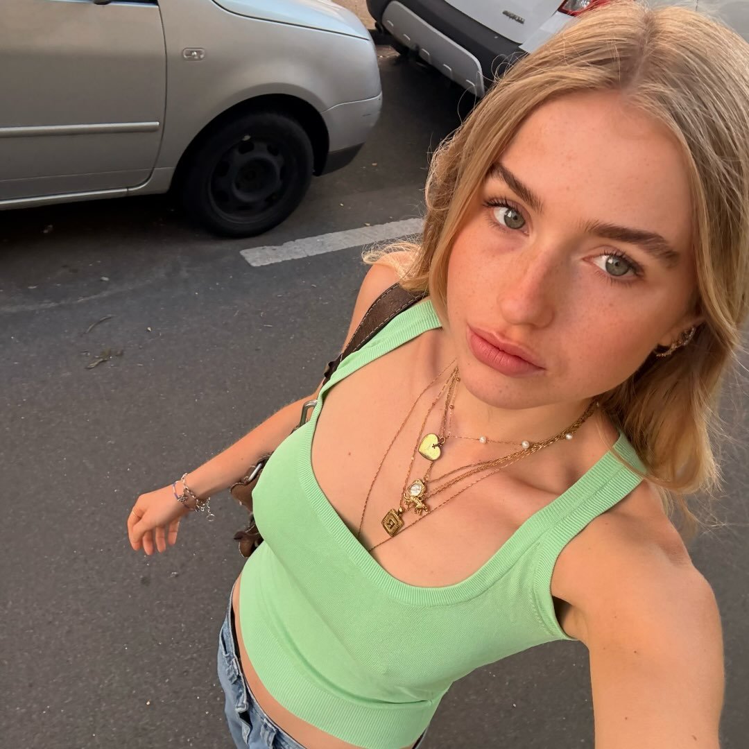 Instagram Profilbild von rebecca_lemaire