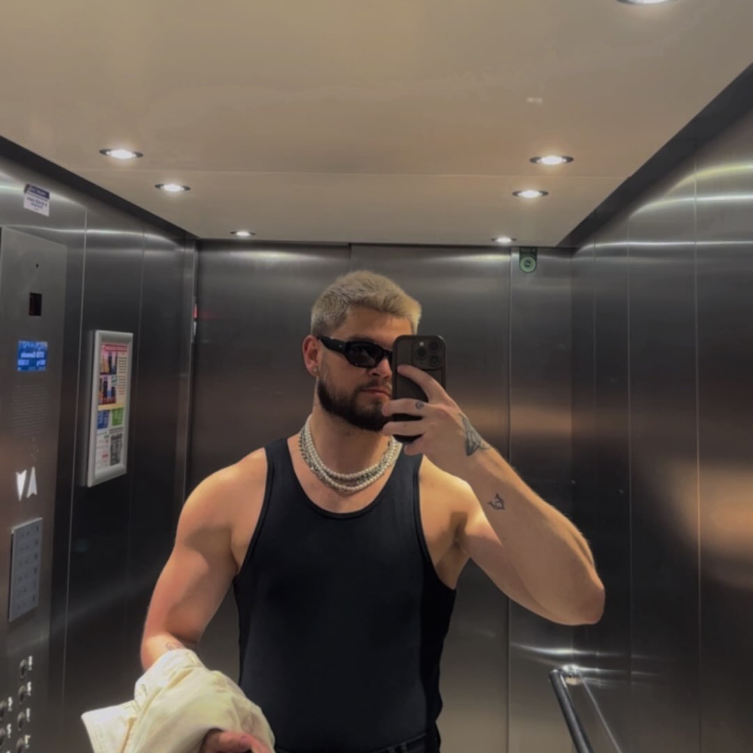 Instagram Profilbild von czlowiek_z.ksiezyca