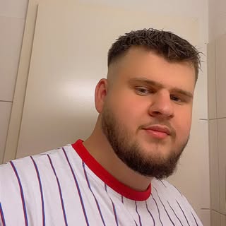 Instagram Profilbild von _.elhami06